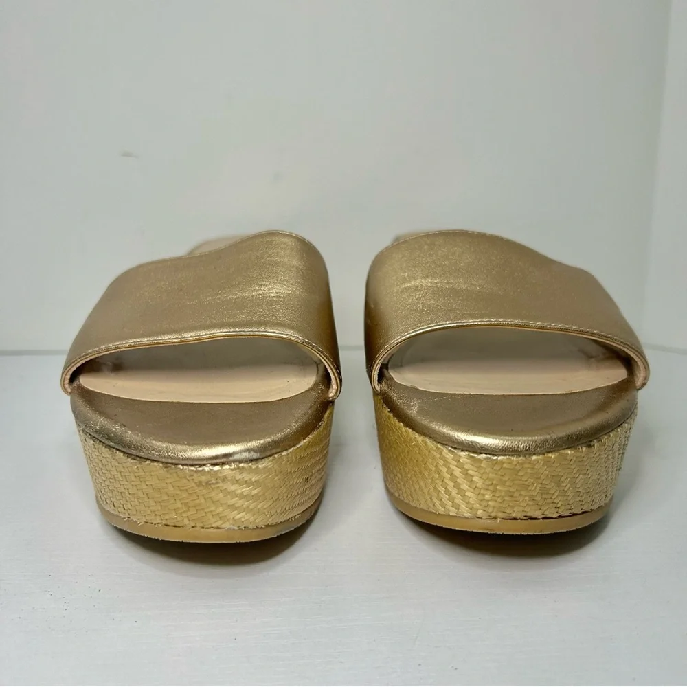 Stuart Weitzman Gold Wedge Platform Slides Size 6 - Picture 3 of 14